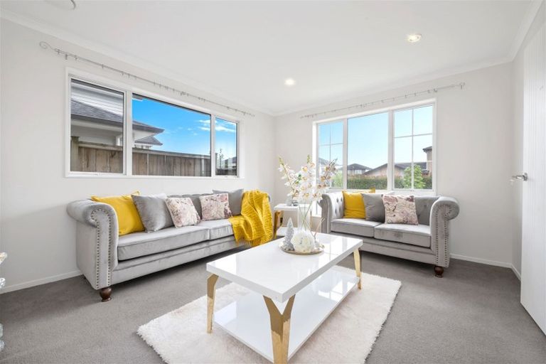 Photo of property in 56 Hughs Way, Flat Bush, Auckland, 2019