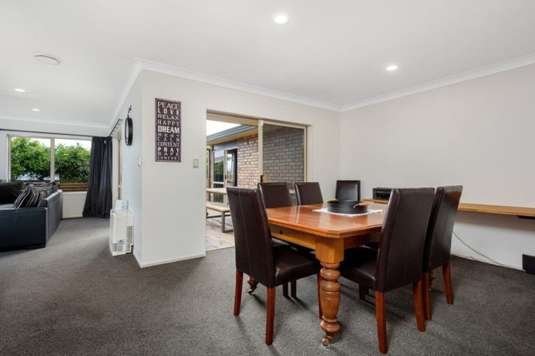 Photo of property in 54 Fairview Place, Te Puke, 3119