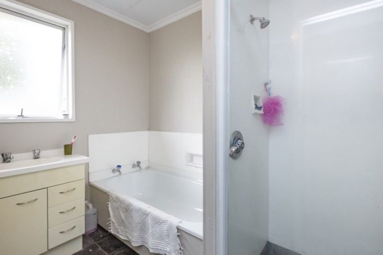 Photo of property in 53 Maxwells Line, Awapuni, Palmerston North, 4412