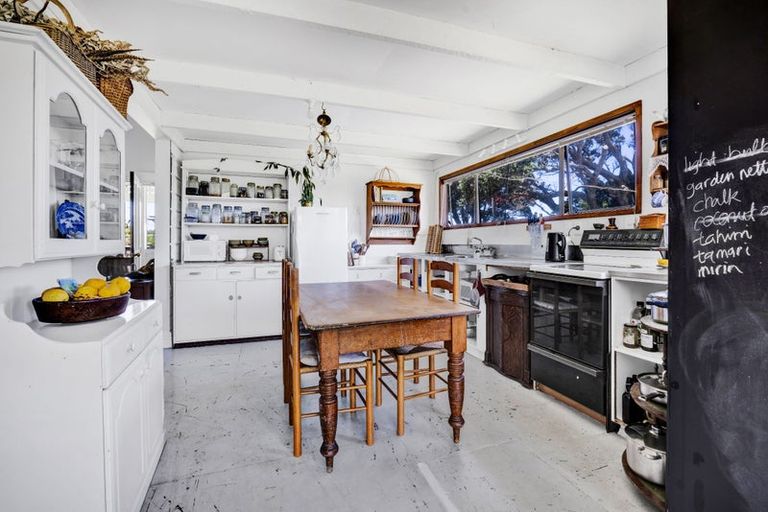 Photo of property in 207 Egmont Street, Patea, 4520