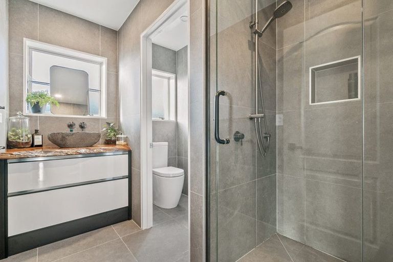 Photo of property in 27 Beach Road, Pahurehure, Papakura, 2113