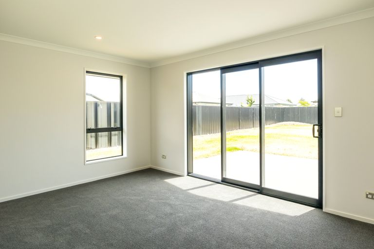Photo of property in 25 Lazarette Loop, Gleniti, Timaru, 7910