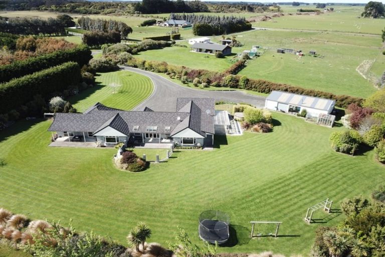 Photo of property in 107 Mason Road, Seaward Bush, Invercargill, 9871