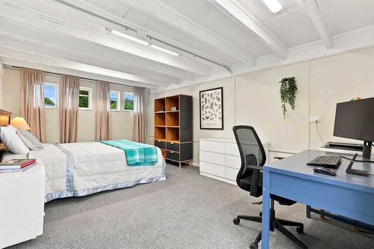 Photo of property in 1/77 Birkdale Road, Birkdale, Auckland, 0626