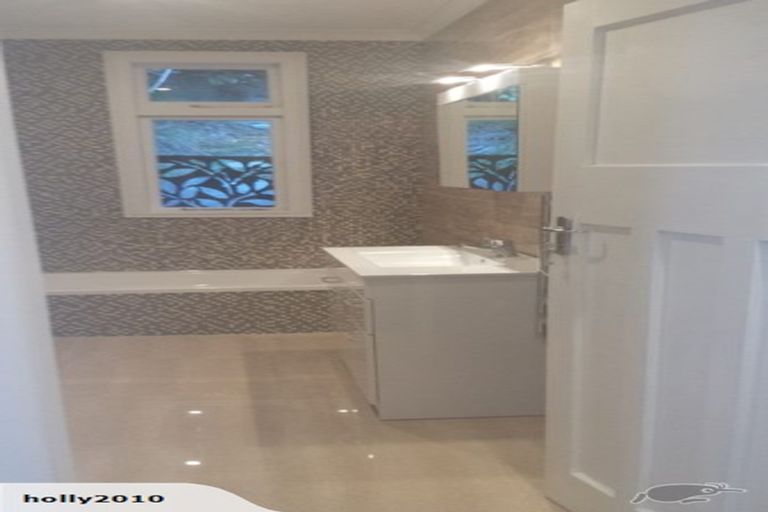 Photo of property in 93 Rakau Road, Hataitai, Wellington, 6021