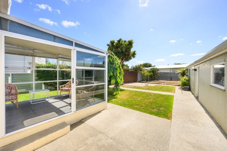 Photo of property in 17 Paisley Street, Awapuni, Palmerston North, 4412