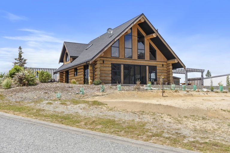 Photo of property in 58 Ohau Drive, Lake Ohau, Twizel, 9412