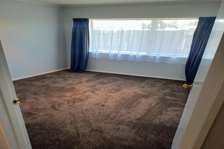 Photo of property in 36 Wesley Avenue, Frankleigh Park, New Plymouth, 4310