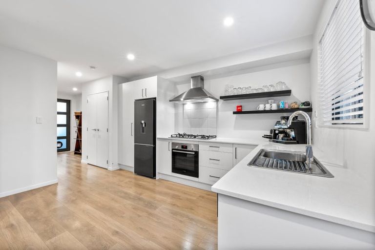 Photo of property in 12 Autumn Blaze Street, Hobsonville, Auckland, 0616