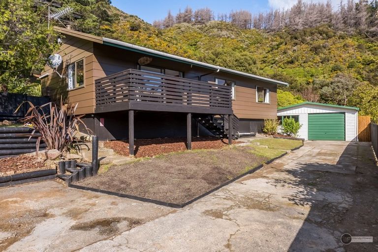 Photo of property in 64 Castlerea Street, Wainuiomata, Lower Hutt, 5014