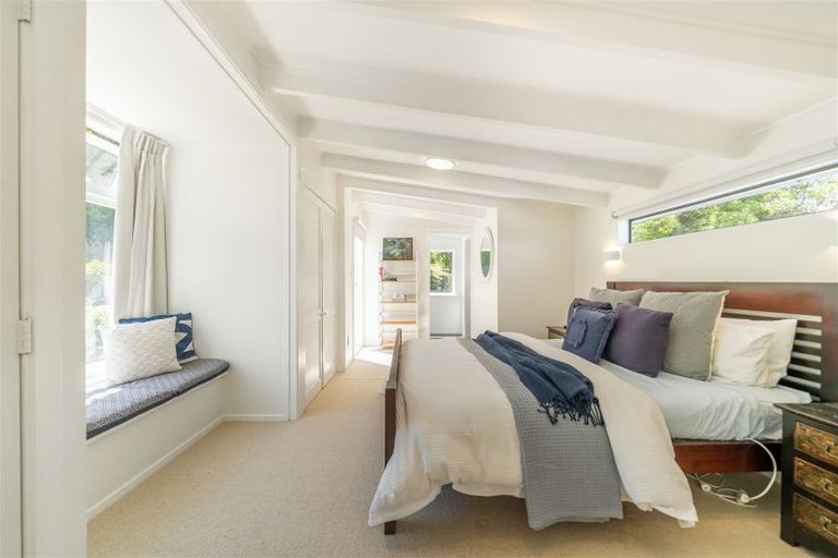 Photo of property in 11 Reserve Road, Plimmerton, Porirua, 5026