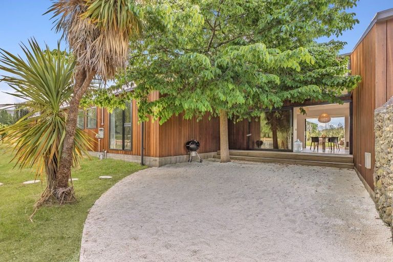 Photo of property in 83d Black Peak Road, Wanaka, 9382
