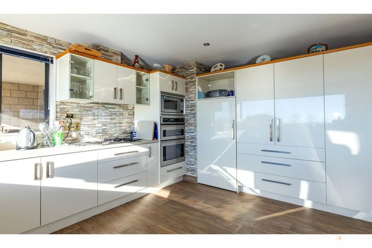 Photo of property in 108 Spur Road, Hadlow, Timaru, 7975