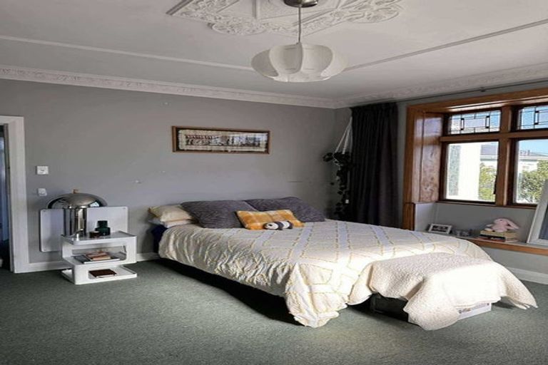 Photo of property in 10 Helen Street, Brooklyn, Wellington, 6021