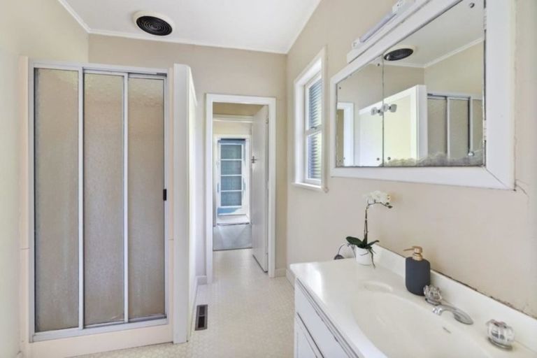 Photo of property in 239 River Road, Claudelands, Hamilton, 3214