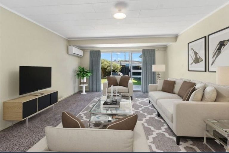 Photo of property in 2b Moorea Place, Mount Maunganui, 3116