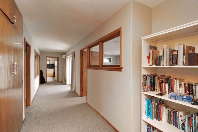 Photo of property in 262 Mount Pleasant Road, Mount Pleasant, Christchurch, 8081