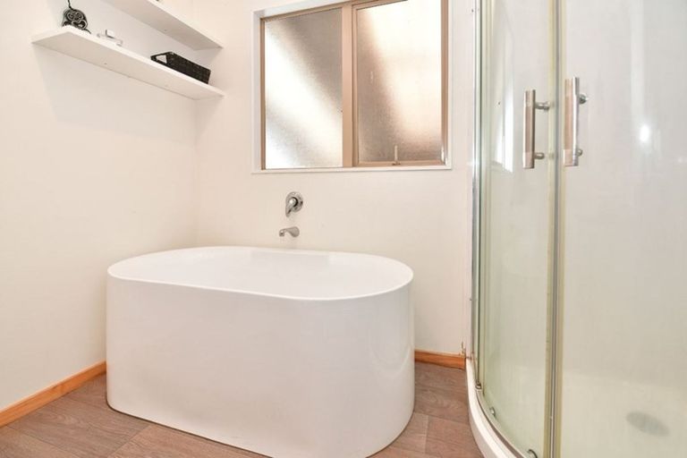 Photo of property in 1/55c Springs Road, Parakai, 0830