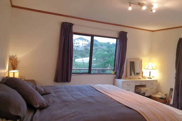 Photo of property in 5a Dennis Way, Island Bay, Wellington, 6023