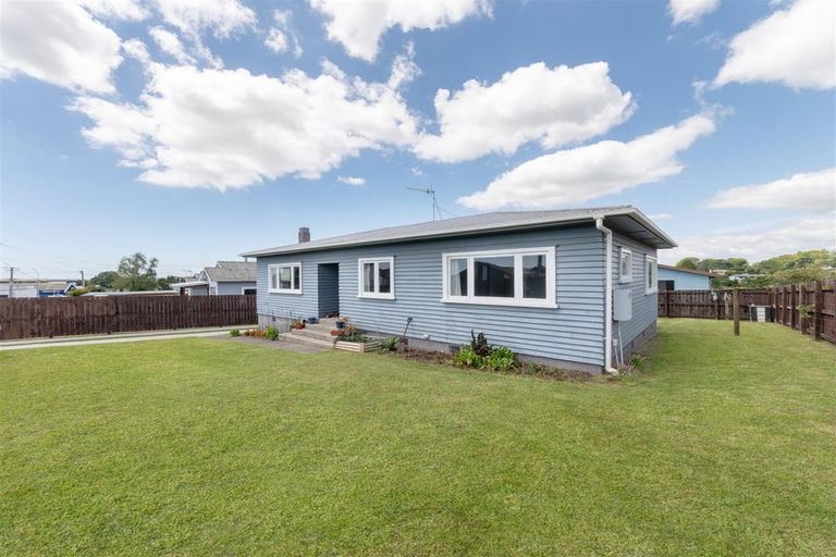 Photo of property in 10 Dunlop Road, Te Puke, 3119