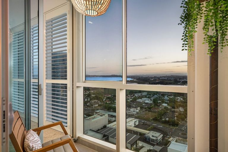 Photo of property in Sentinel Apartments, 1604/3 Northcroft Street, Takapuna, Auckland, 0622