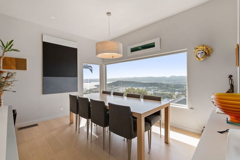 Photo of property in 52 Karepa Street, Brooklyn, Wellington, 6021