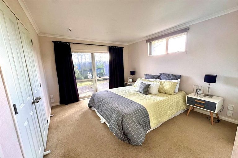 Photo of property in 6 Richard Halse Drive, Manurewa, Auckland, 2105