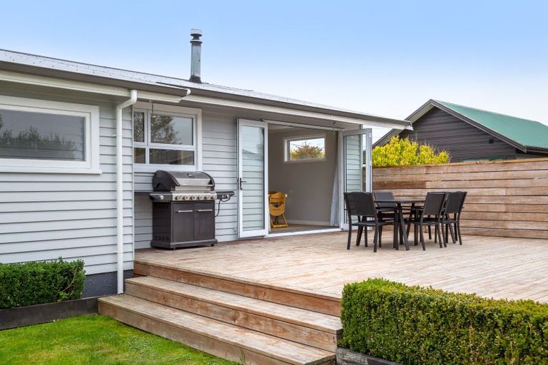 Photo of property in 14 Mahupuku Street, Greytown, 5712