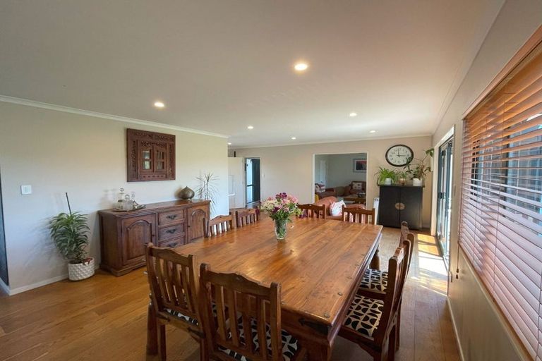 Photo of property in 2a Kaitake Place, Oakura, 4314