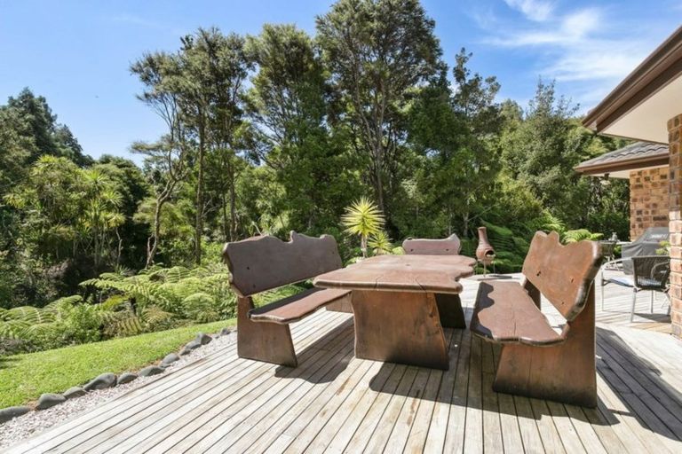 Photo of property in 240 Pine Valley Road, Dairy Flat, Silverdale, 0992