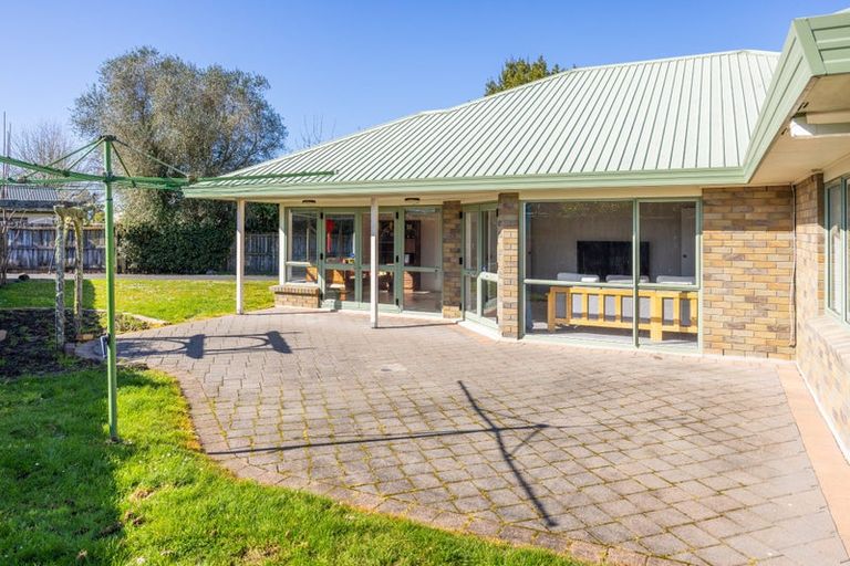 Photo of property in 14 Halcione Close, Flagstaff, Hamilton, 3210