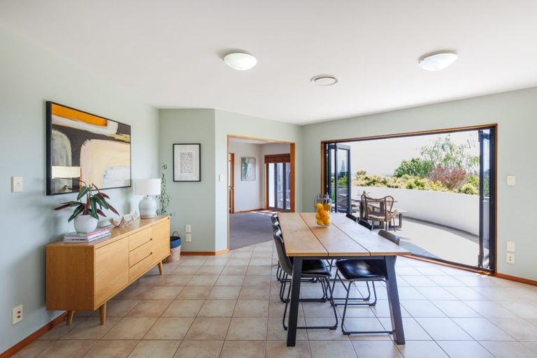 Photo of property in 33 Ruapehu Drive, Fitzherbert, Palmerston North, 4410