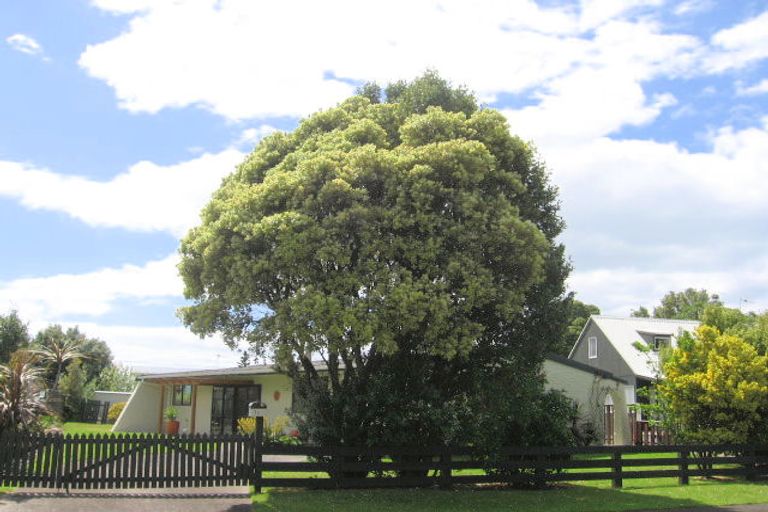Photo of property in 23 Snell Crescent, Waihi Beach, 3611