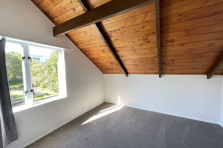 Photo of property in 2/26 Richards Avenue, Forrest Hill, Auckland, 0620