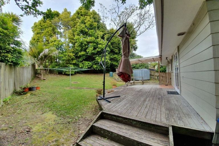 Photo of property in 1/24 Contessa Drive, Glenfield, Auckland, 0629