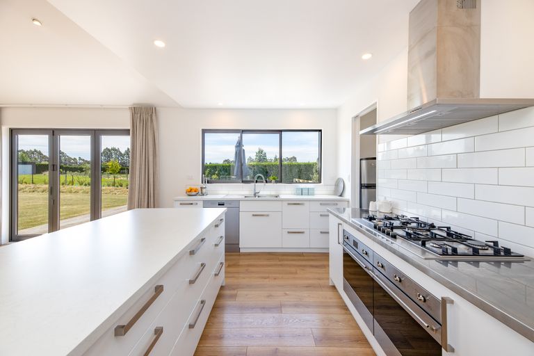 Photo of property in 32 Cridges Road, Darfield, 7510