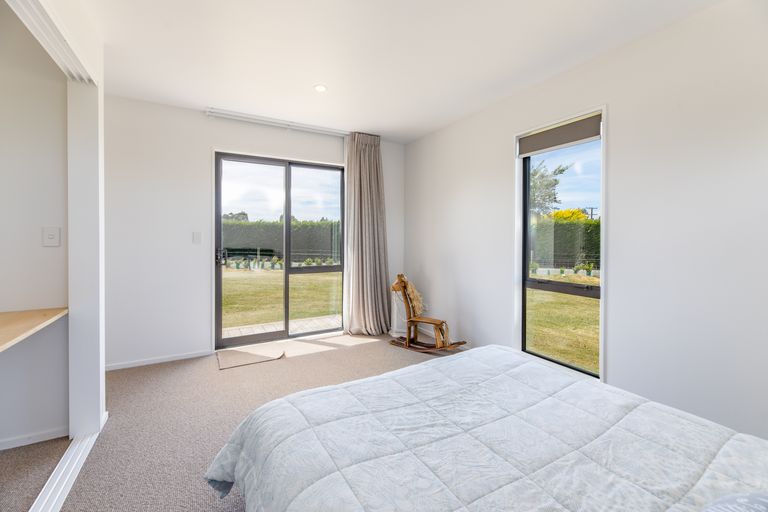 Photo of property in 32 Cridges Road, Darfield, 7510