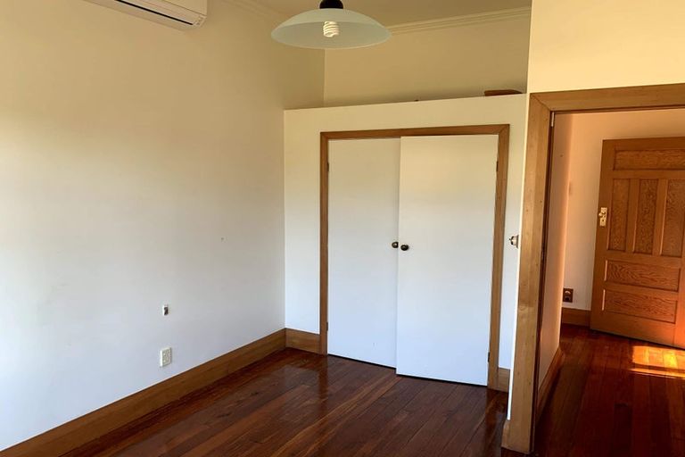 Photo of property in 26 Nutsey Avenue, Northcote, Auckland, 0627