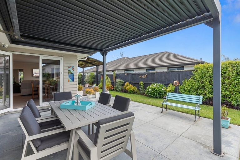 Photo of property in 77 Sandhurst Drive, Papamoa Beach, Papamoa, 3118