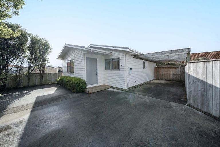 Photo of property in 7a Mclellan Street, Tawa, Wellington, 5028