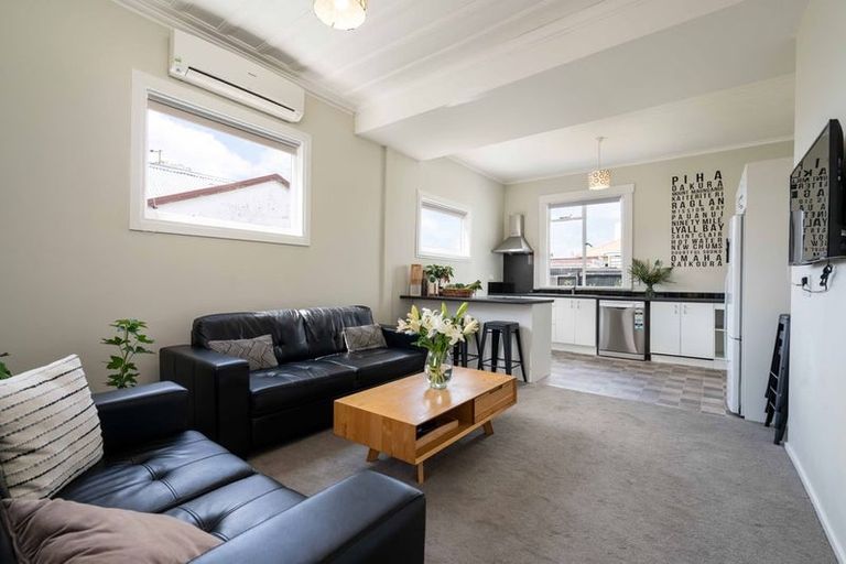 Photo of property in 41 Bathgate Street, South Dunedin, Dunedin, 9012