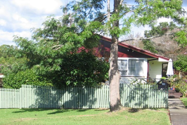 Photo of property in 1/123 Bruce Mclaren Road, Henderson, Auckland, 0612