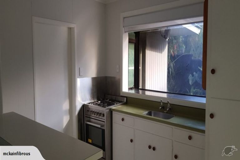 Photo of property in 3a Western Road, Laingholm, Auckland, 0604