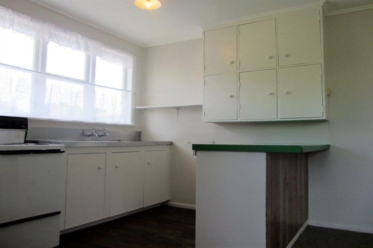 Photo of property in 2/28 Union Street, Papakura, 2110