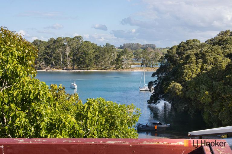 Photo of property in 16 Giles Way, Tanners Point, Tahawai, 3177