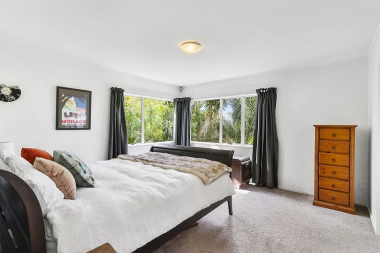 Photo of property in 82 Arran Road, Browns Bay, Auckland, 0630