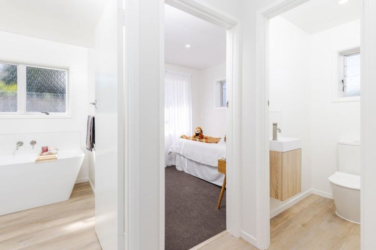 Photo of property in 10a Tarbett Road, Hillcrest, Hamilton, 3216