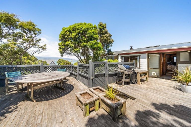 Photo of property in 174 Buckley Road, Southgate, Wellington, 6023