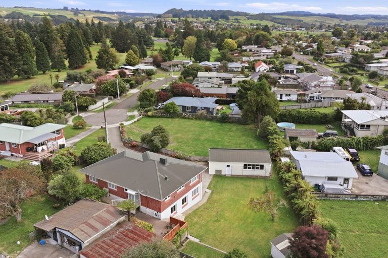Photo of property in 14 Johnston Crescent, Hillcrest, Rotorua, 3015