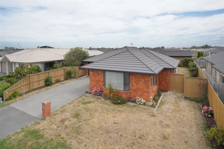 Photo of property in 5 Flaxon Place, Burwood, Christchurch, 8083